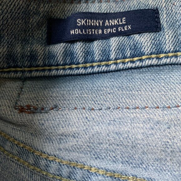 Hollister Womens Light Wash Blue Skinny Ankle Jeans With Ripped Detail W30 L32 - Picture 6 of 6
